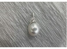 Diamond Pearl Pendant